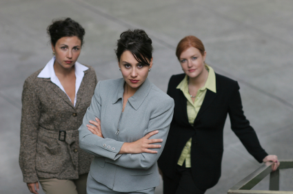 קוד לבוש לנשים בפוליטיקה, נשים וקריירה, קוד לבוש לנשות עסקים
